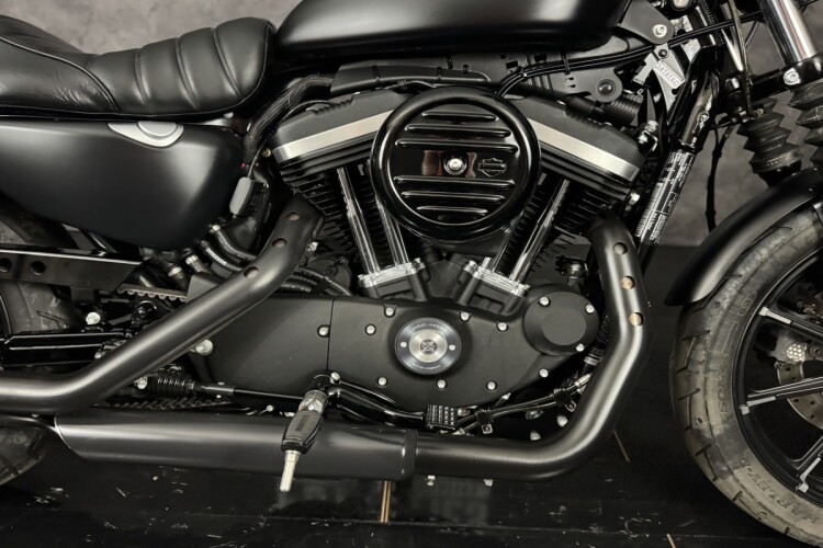 HARLEY-DAVIDSON SPORTSTER