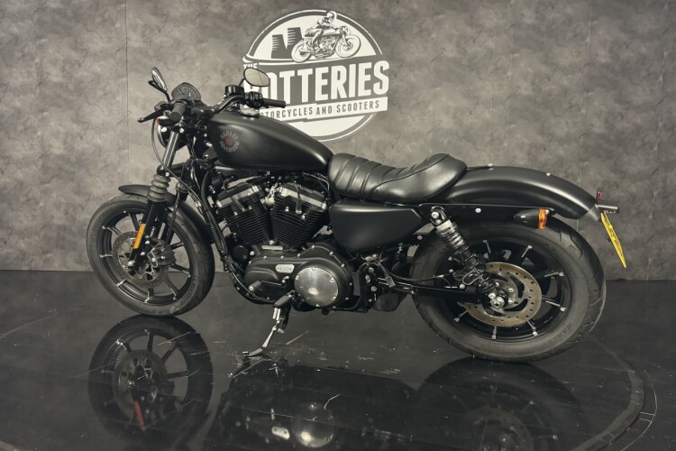 HARLEY-DAVIDSON SPORTSTER