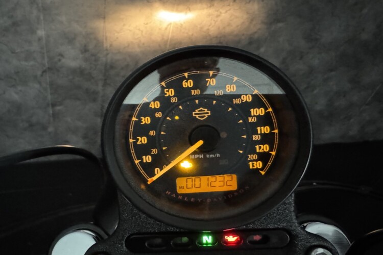 HARLEY-DAVIDSON SPORTSTER