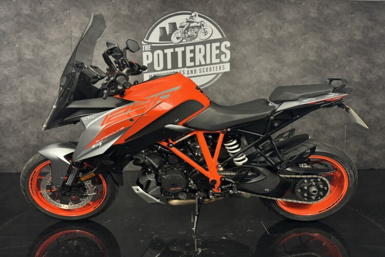 KTM 1290 SUPER DUKE GT
