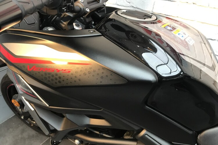 KAWASAKI VERSYS 650