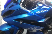 SUZUKI GSX-8R