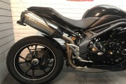 TRIUMPH SPEED TRIPLE 1050