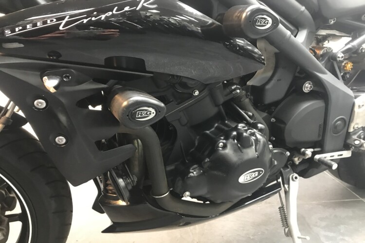 TRIUMPH SPEED TRIPLE 1050