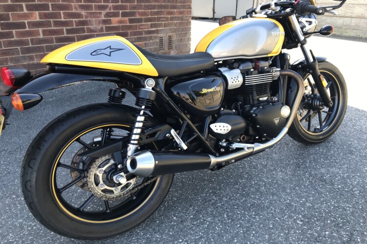 TRIUMPH STREET CUP