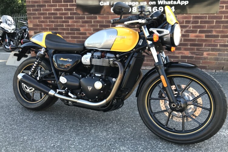 TRIUMPH STREET CUP