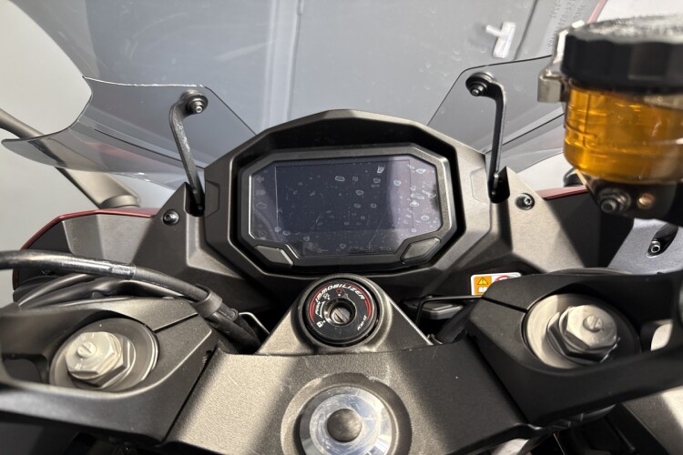 KAWASAKI NINJA 1000SX