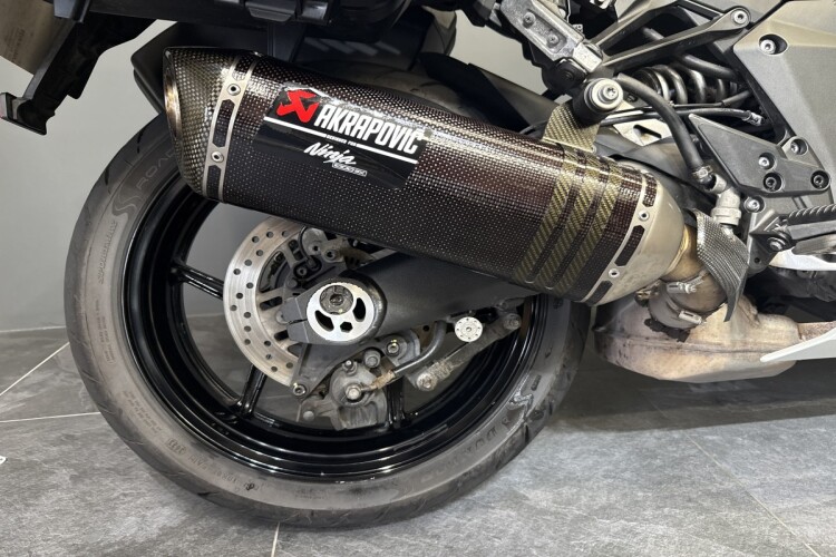 KAWASAKI NINJA 1000SX