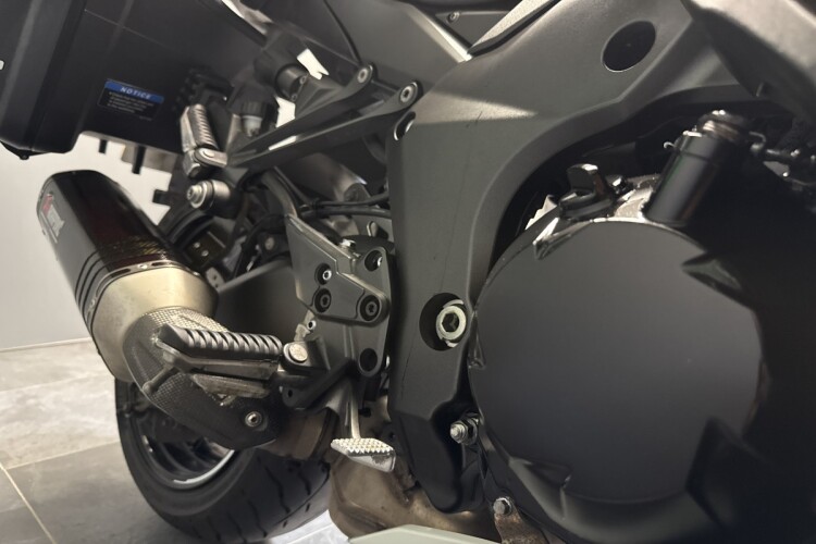 KAWASAKI NINJA 1000SX