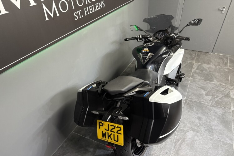 KAWASAKI NINJA 1000SX