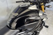 SUZUKI GSX-S750