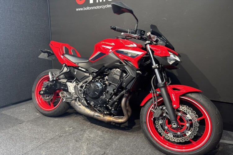 KAWASAKI Z650