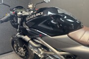 SUZUKI SV650X