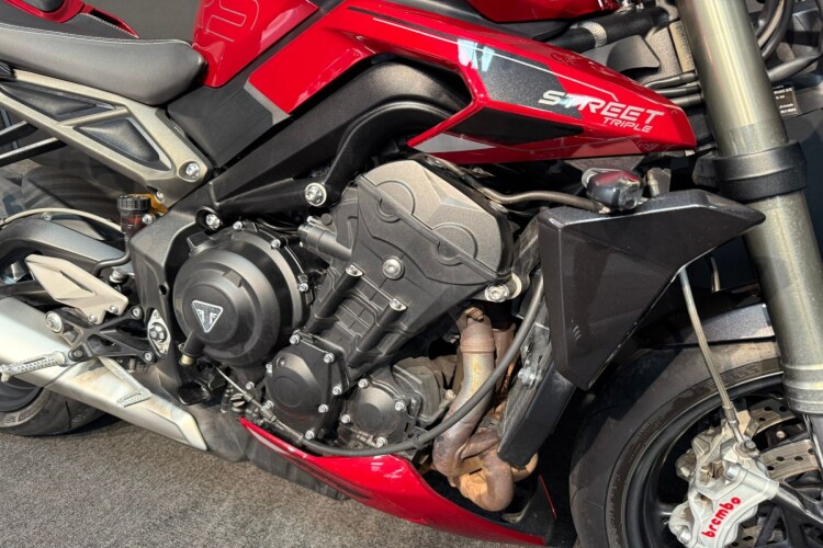 TRIUMPH STREET TRIPLE 765 for sale