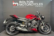 TRIUMPH STREET TRIPLE 765