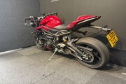 TRIUMPH STREET TRIPLE 765