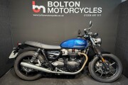 TRIUMPH STREET TWIN