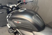 TRIUMPH TRIDENT 660
