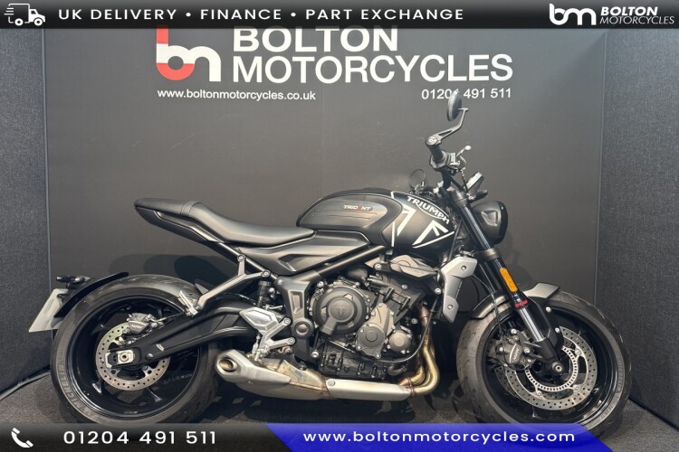 TRIUMPH TRIDENT 660