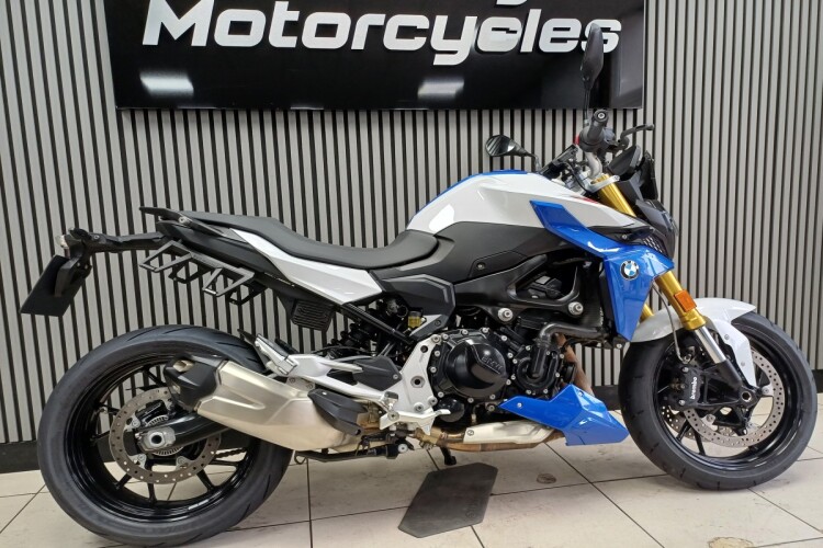 BMW F 900 R