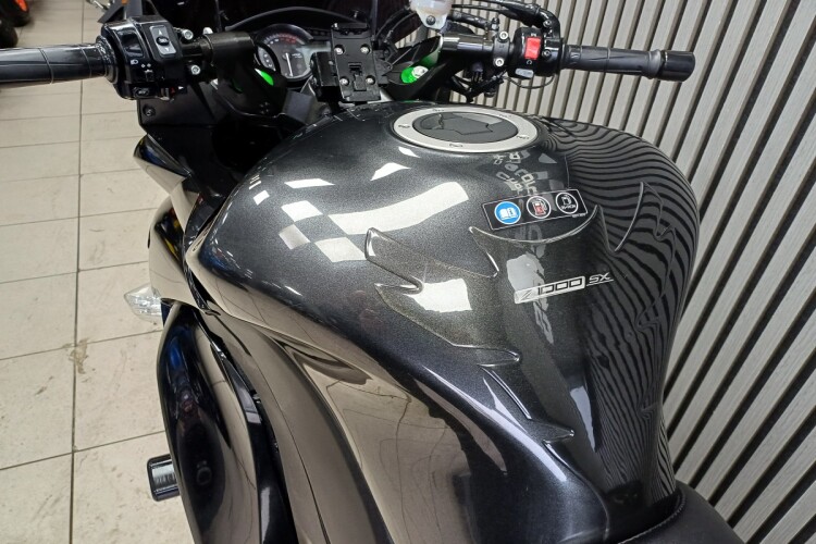 KAWASAKI Z1000 SX