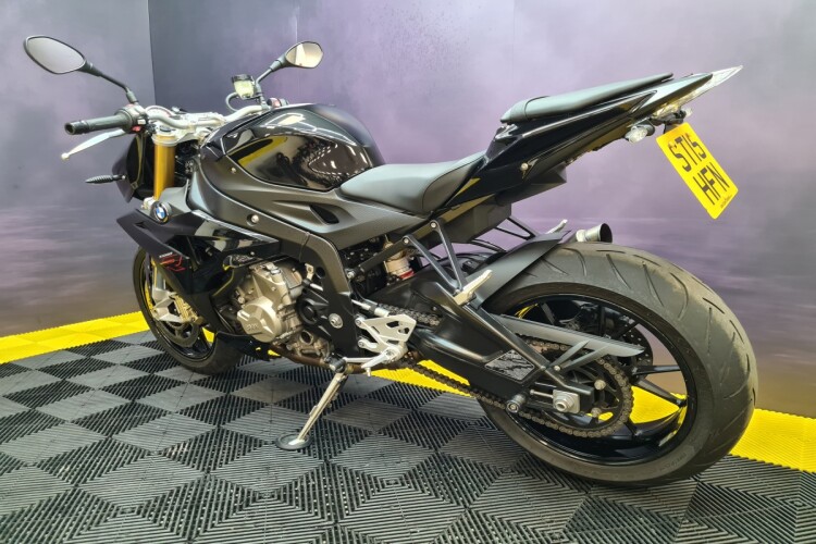 BMW S 1000 R