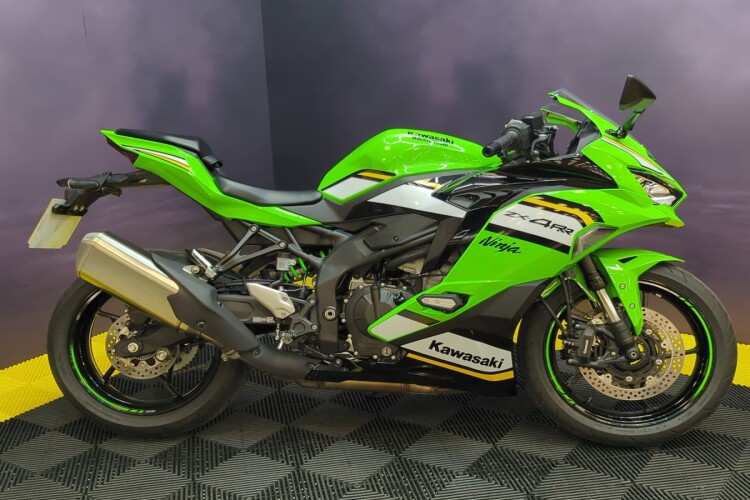 KAWASAKI NINJA ZX-4RR