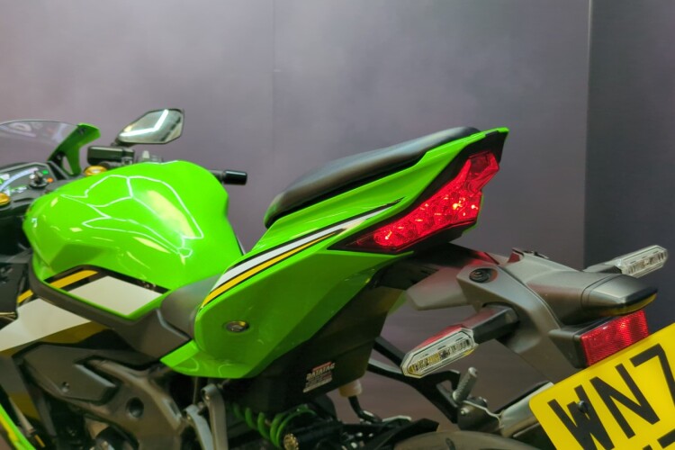 KAWASAKI NINJA ZX-4RR