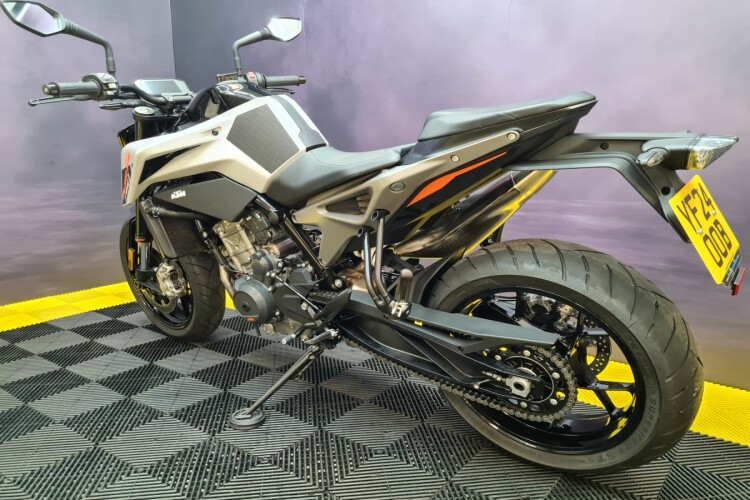 KTM 790 DUKE