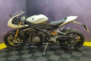 TRIUMPH SPEED TRIPLE 1200