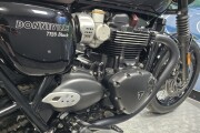 TRIUMPH BONNEVILLE T120