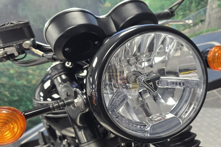 TRIUMPH BONNEVILLE T120 for sale