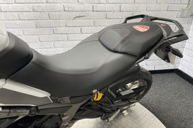 DUCATI MULTISTRADA 950