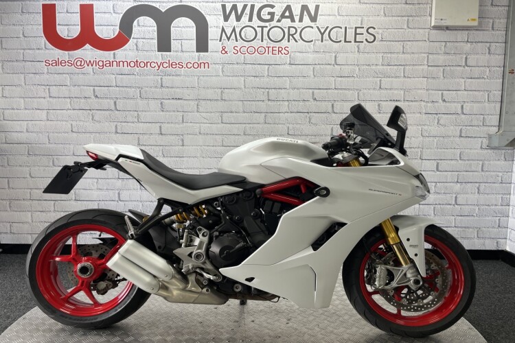 DUCATI SUPERSPORT 950 S