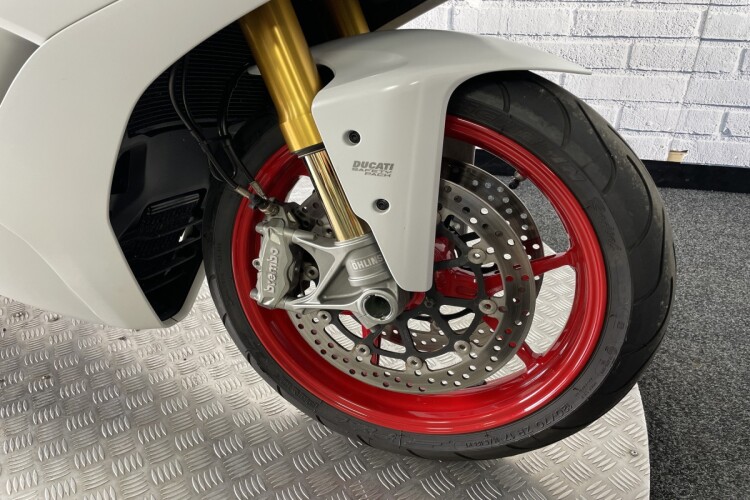 DUCATI SUPERSPORT 950 S