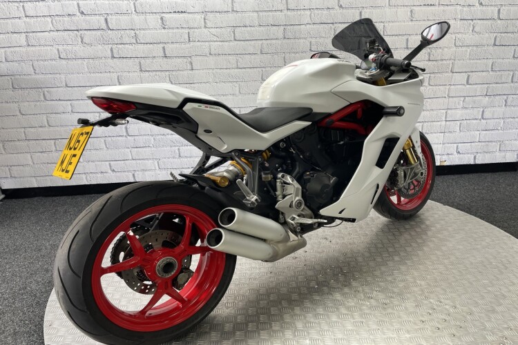 DUCATI SUPERSPORT 950 S