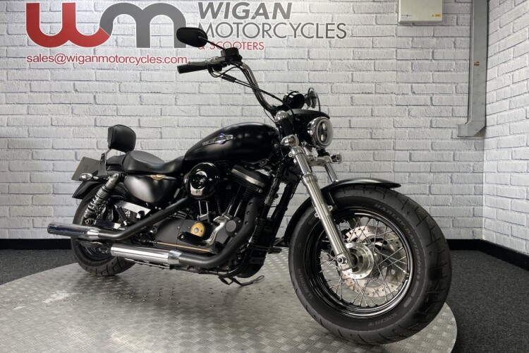 HARLEY-DAVIDSON SPORTSTER