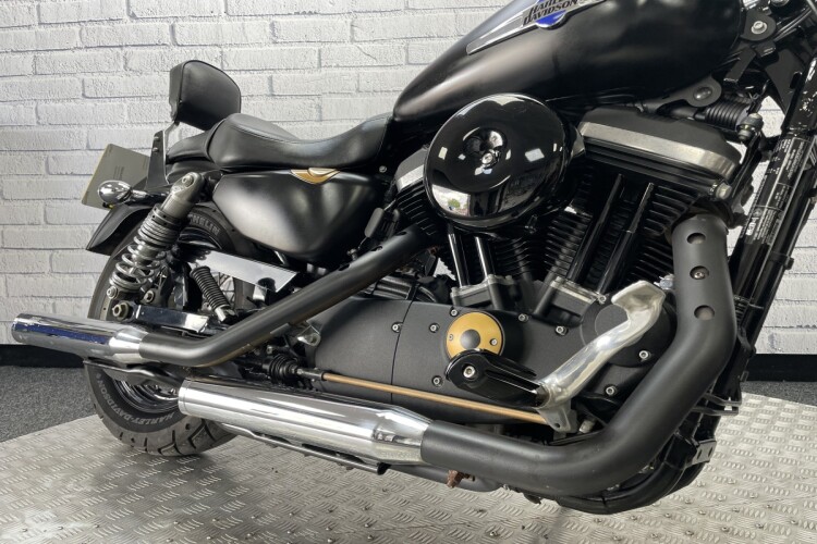 HARLEY-DAVIDSON SPORTSTER