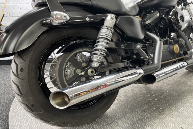 HARLEY-DAVIDSON SPORTSTER