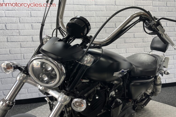 HARLEY-DAVIDSON SPORTSTER