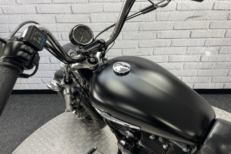 HARLEY-DAVIDSON SPORTSTER