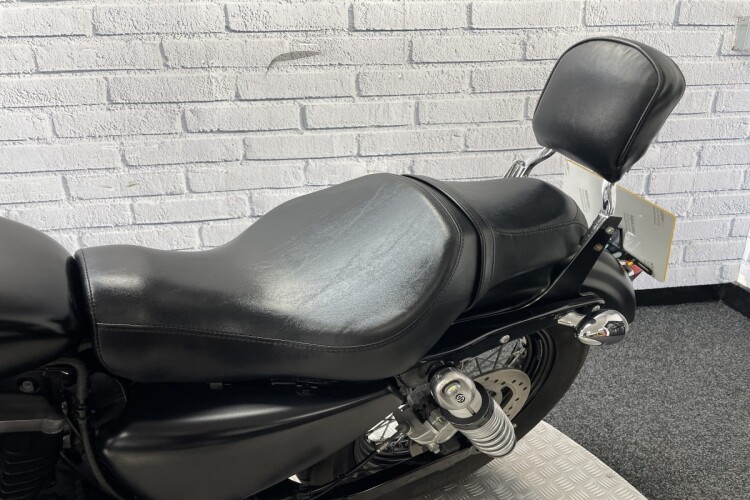 HARLEY-DAVIDSON SPORTSTER