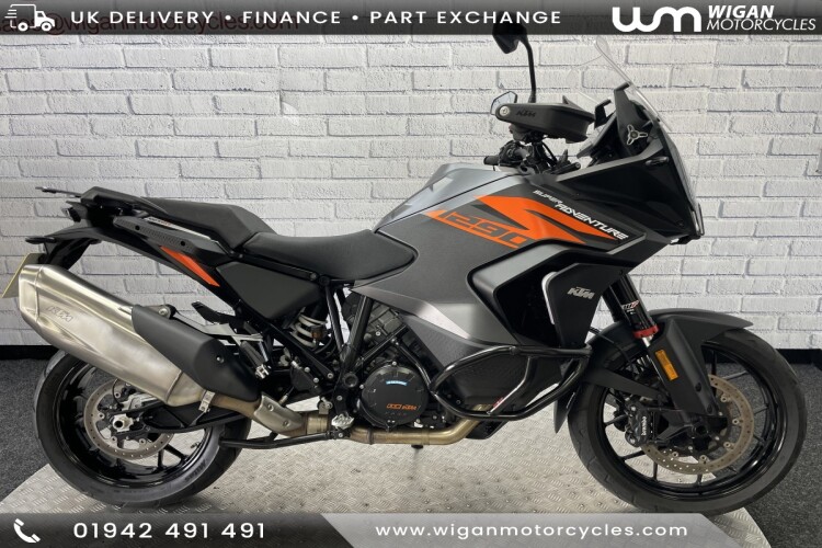 2021 KTM 1290 SUPER ADVENTURE S, Black