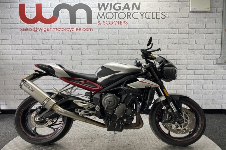 TRIUMPH STREET TRIPLE 765