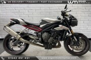 TRIUMPH STREET TRIPLE 765