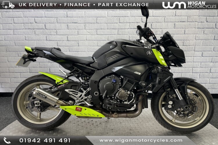 YAMAHA MT-10