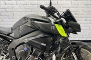 YAMAHA MT-10