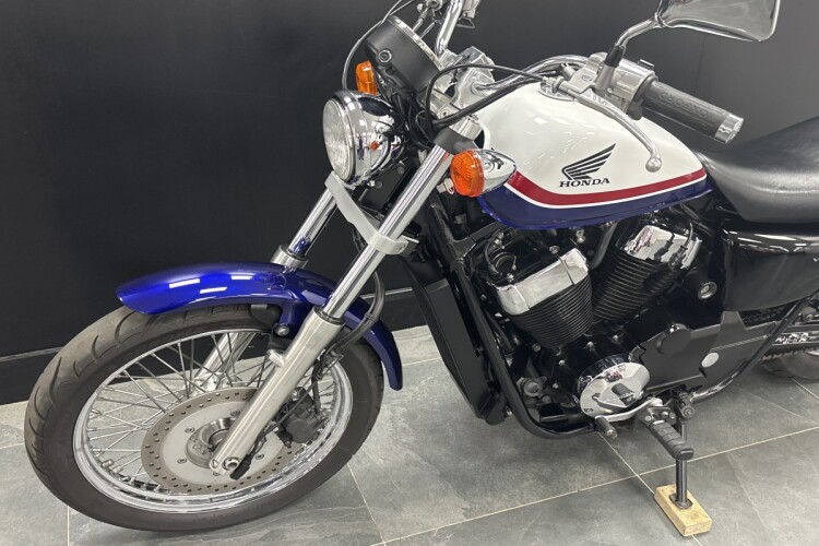 HONDA VT750S