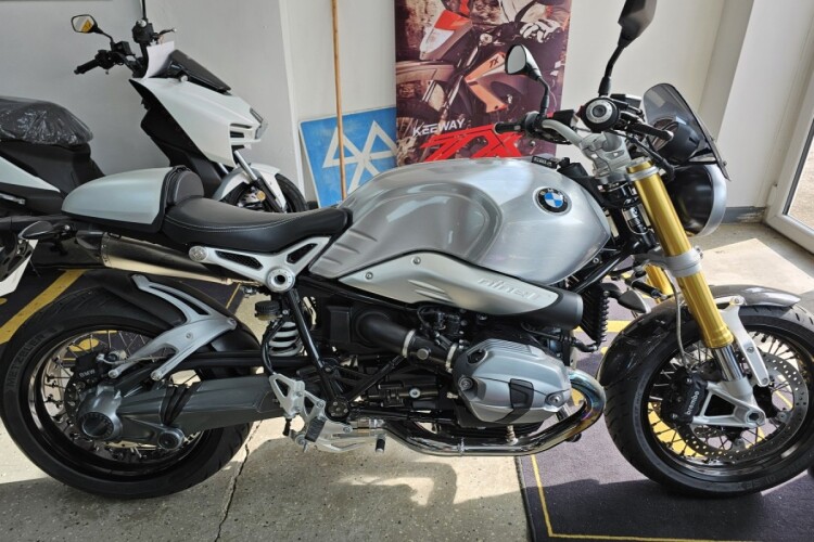 BMW R NINE T SPORT
