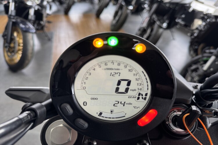 KAWASAKI ELIMINATOR 500